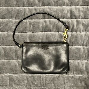 Vintage Coach Y2K Black Leather Wristlet with Gold Accent